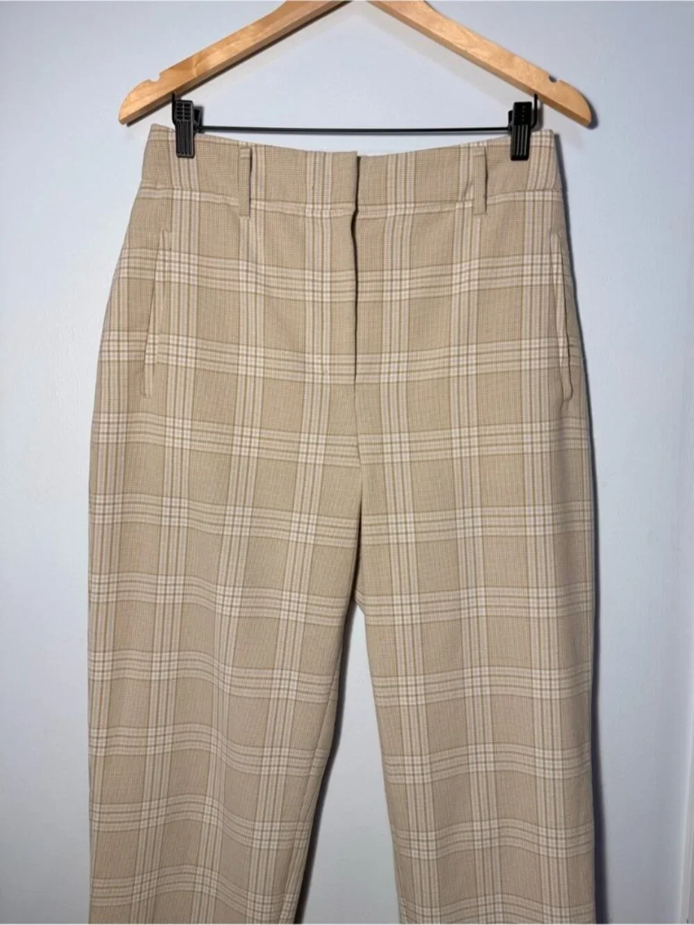 Aritzia Straight Leg Plaid Pants in Beige and Cream size 10 - Picture 5 of 8